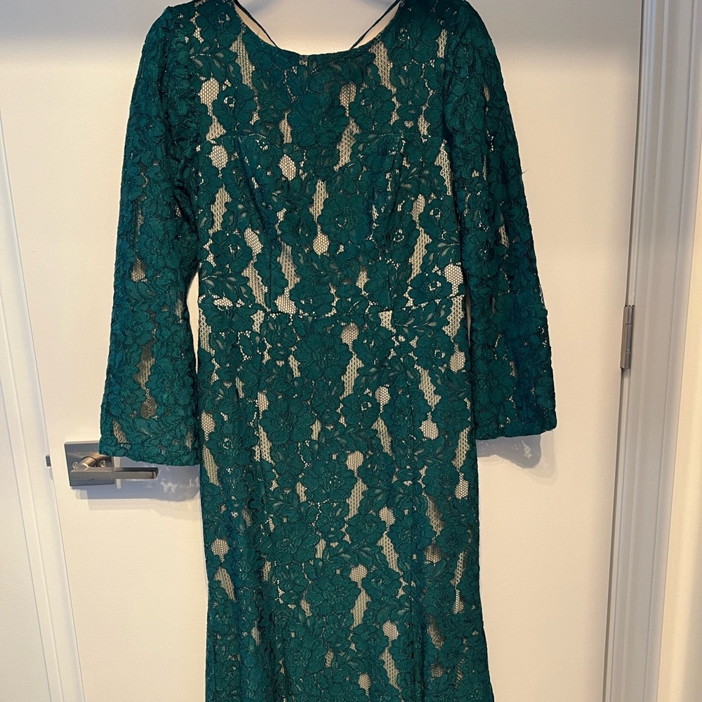 Elegant evening dress size 8, length 55’ from shoulder to bottom